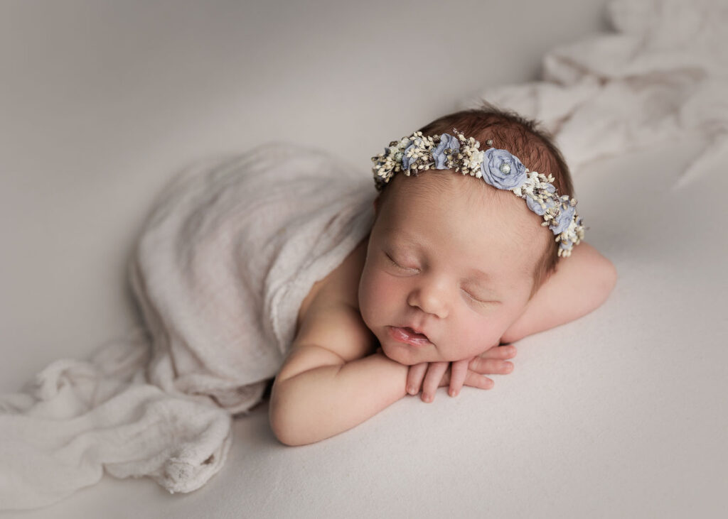 Nyföddfoto för föräldrar som vill fånga varenda liten millimeter av sin nyfödda bebis